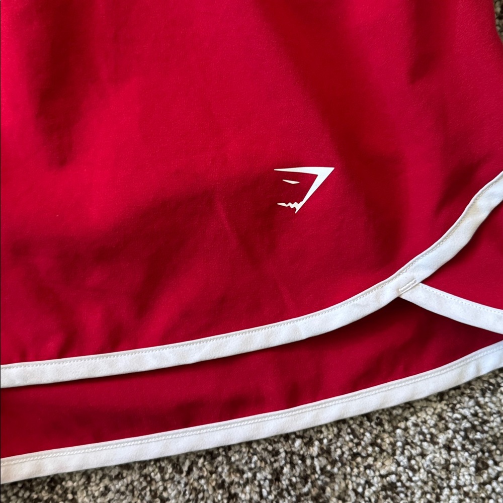 NWOT Gymshark Red Women's Training Contrast Loose Shorts 2.5” ( Size XL ) - Picture 5 of 7